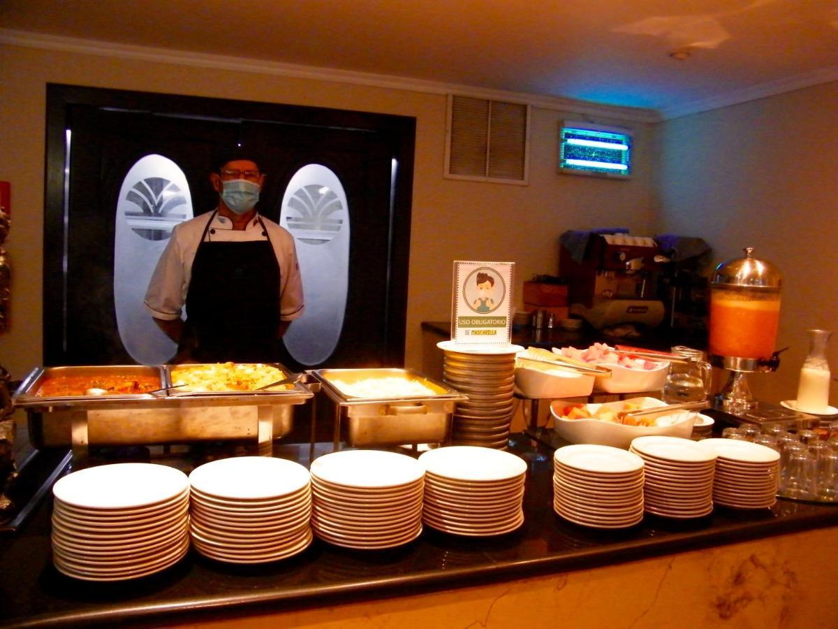 酒店 Ramada 3*